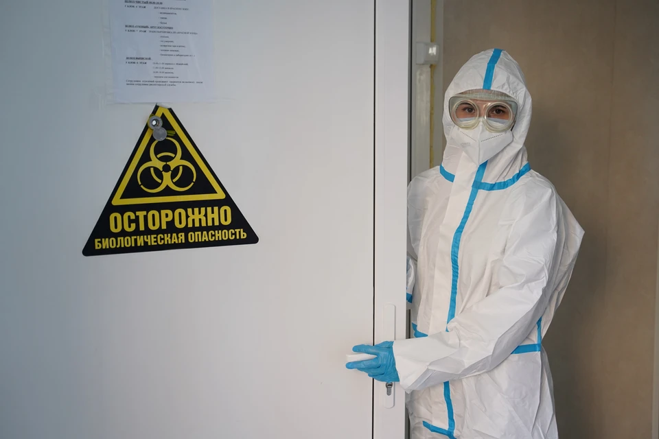 В Омской области продолжают фиксировать высокий уровень заболеваемости ковидом.