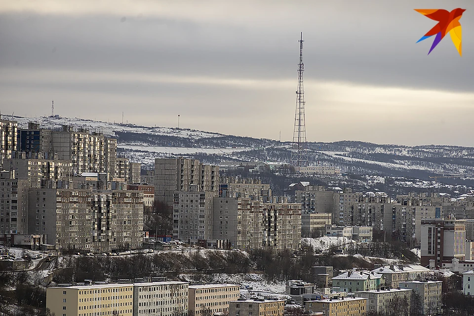 8 декабря в 10.00 в МФЦ Мурманской области память погибших почтили минутой молчания.