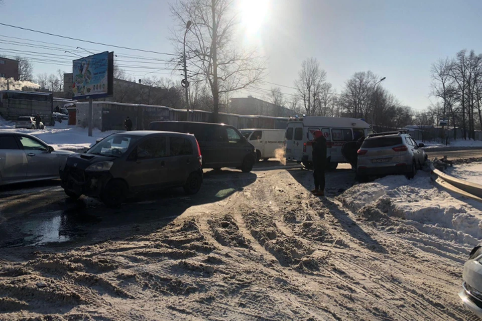 Женщина-водитель в Хабаровске стала виновницей ДТП