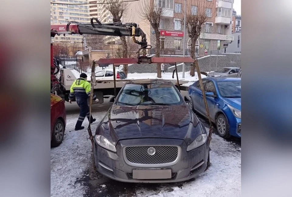 Если в ближайшее время екатеринбуржец не начнет погашать задолженность, то авто отправят на оценку и продадут на торгах. Фото: ГУФССП по Свердловской области