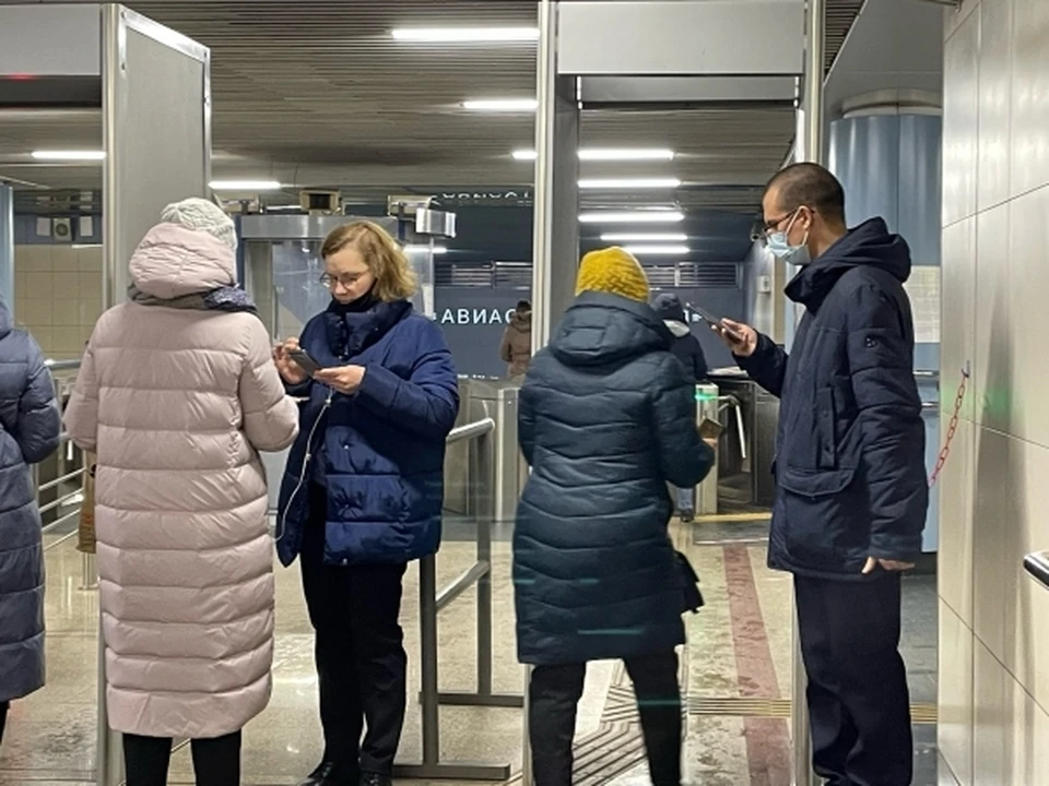 Штраф для пассажира за пользование общественным транспортом без QR-кода составляет от 1 до 30 тысяч рублей.