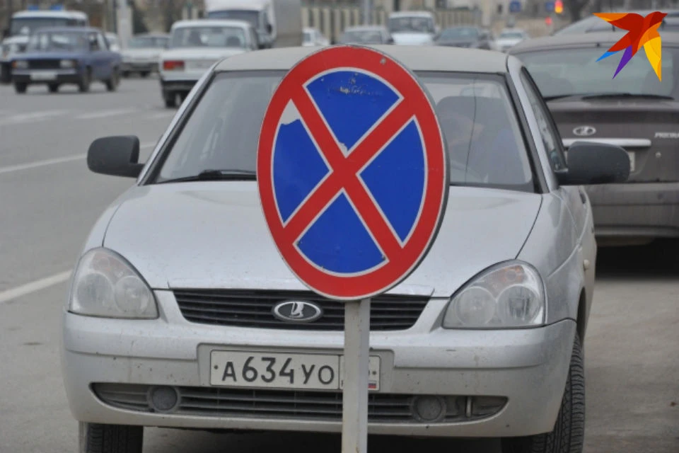 Также 20 декабря запретят движение, остановку и стоянку всех видов транспорта на площади перед домом №1 на улице Челюскинцев.
