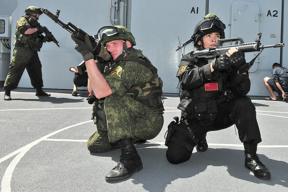 Во время совместных военных учений России и Китая "Морское взаимодействие" в Средиземном море. Фото: Xiong Libing, Zuma\TASS