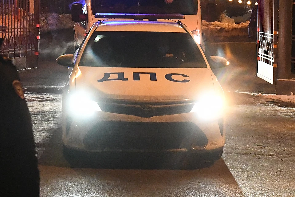 В обоих авто было 26 человек, восемь получили травмы.