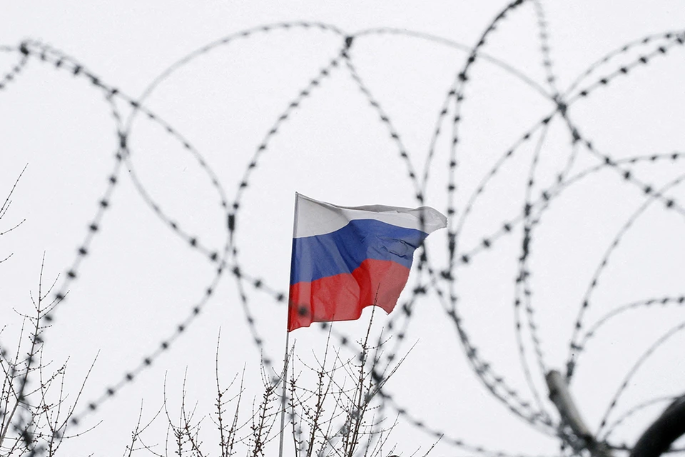 Чешский военный аналитик Штефец считает, что США и НАТО загнали Россию в угол и она имеет право дать отпор.
