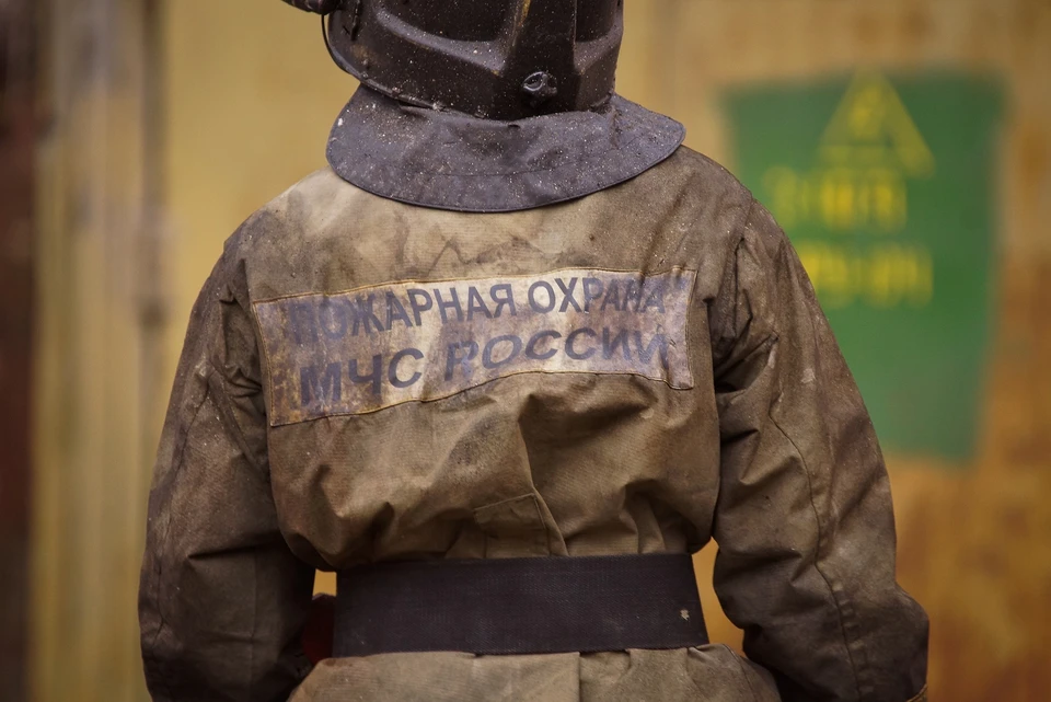 В тушении пожара были задействованы 5 единиц техники и 15 человек личного состава
