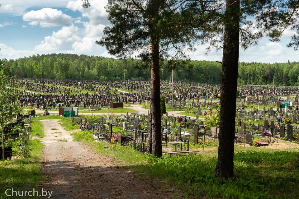 Кладбища разрастаются едва ли не быстрее, чем города. Фото: church.by