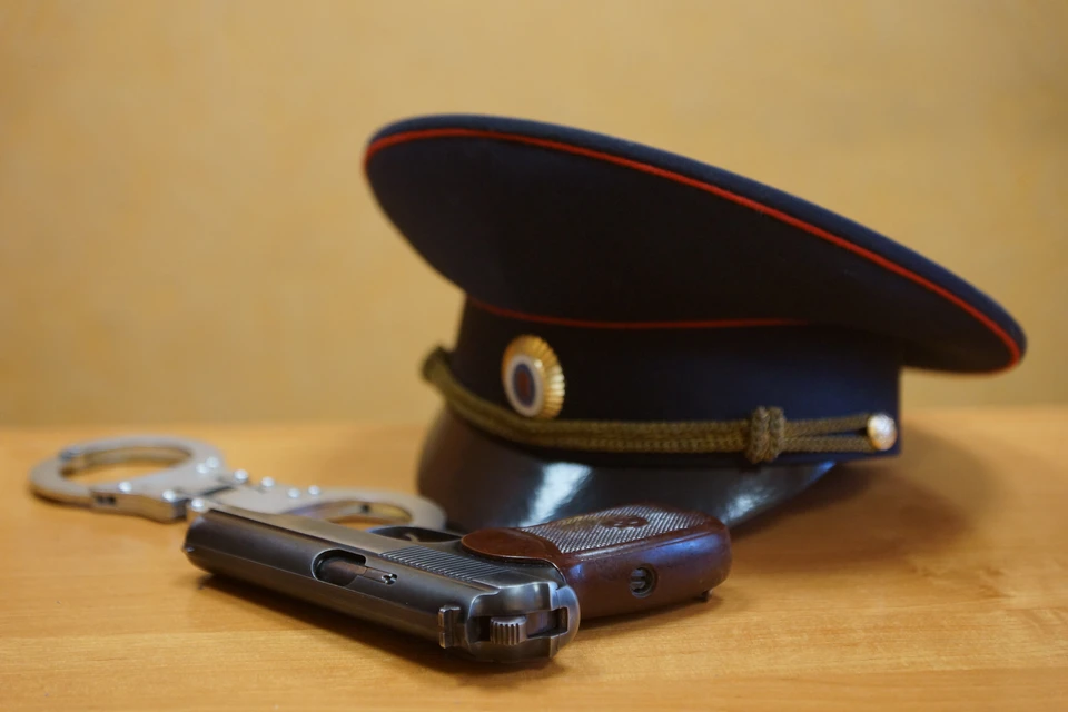 Сейчас на месте происшествия работают сотрудники полиции