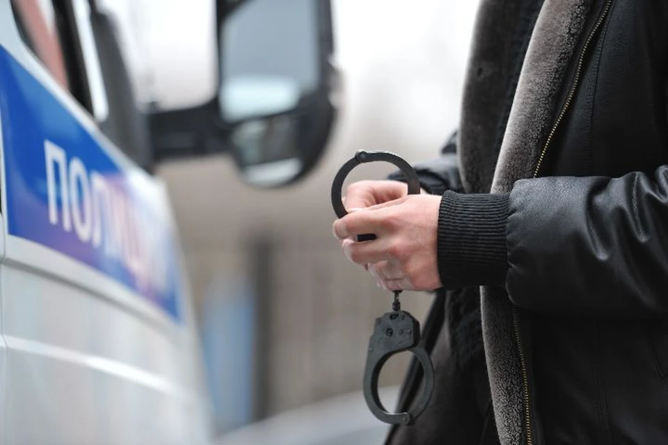 По версии следствия, сотрудники городского отдела полиции №2 не смогли должным образом проконтролировать педофила