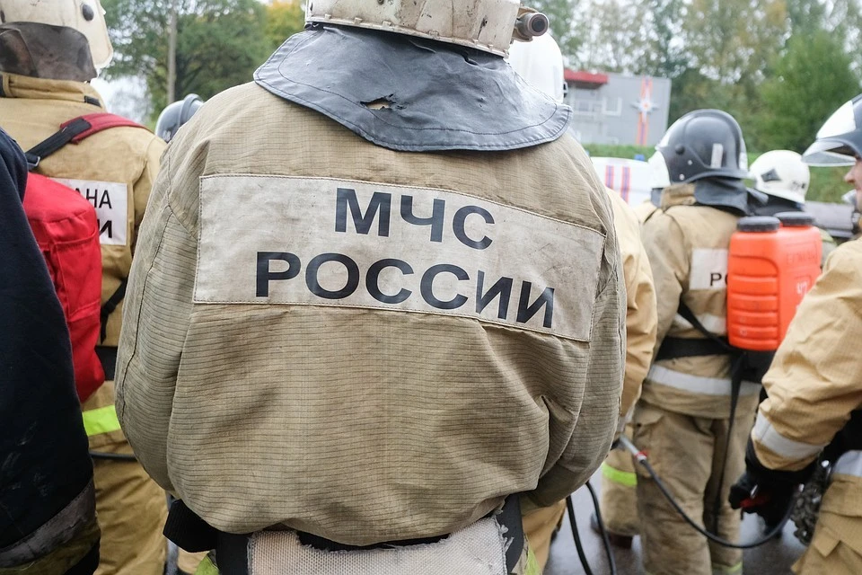 На ликвидацию ЧП выехали огнеборцы пожарно-спасательной части №1.