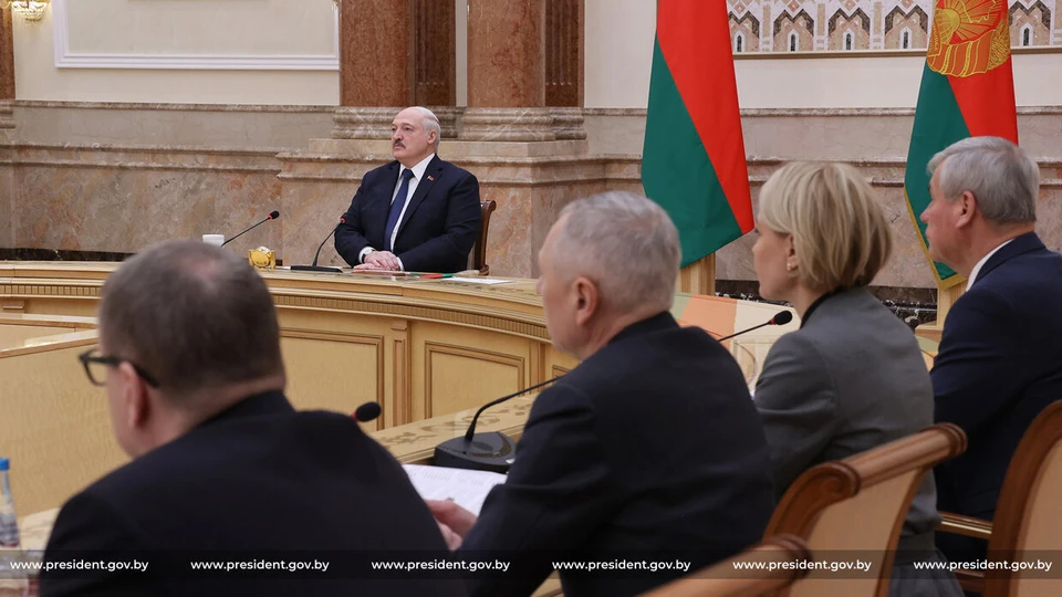 На совещании по изменениям в Конституцию Александр Лукашенко затронул личную тему. Фото: president.gov.by