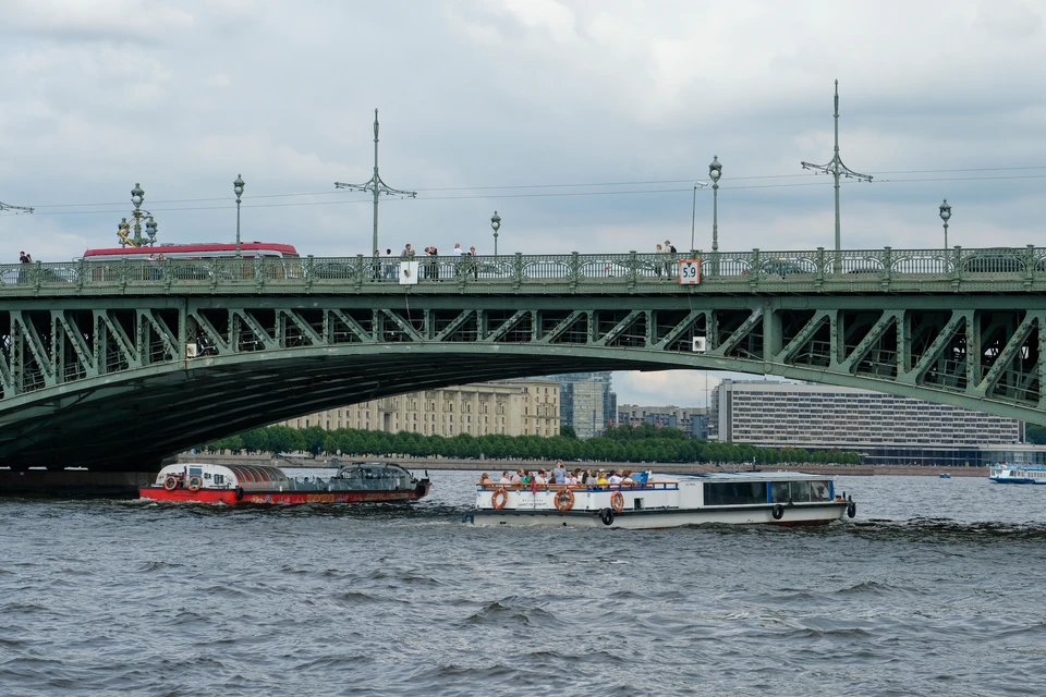 "Мостотрест" Петербурга открыл ряд вакансий