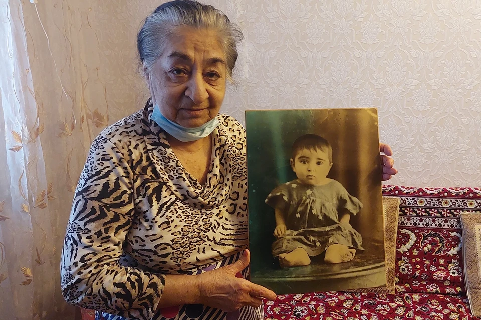 В комнате Галины Алексеевны есть фотография, на которой ей нет и года. На этом фото счастливая девочка еще до войны...