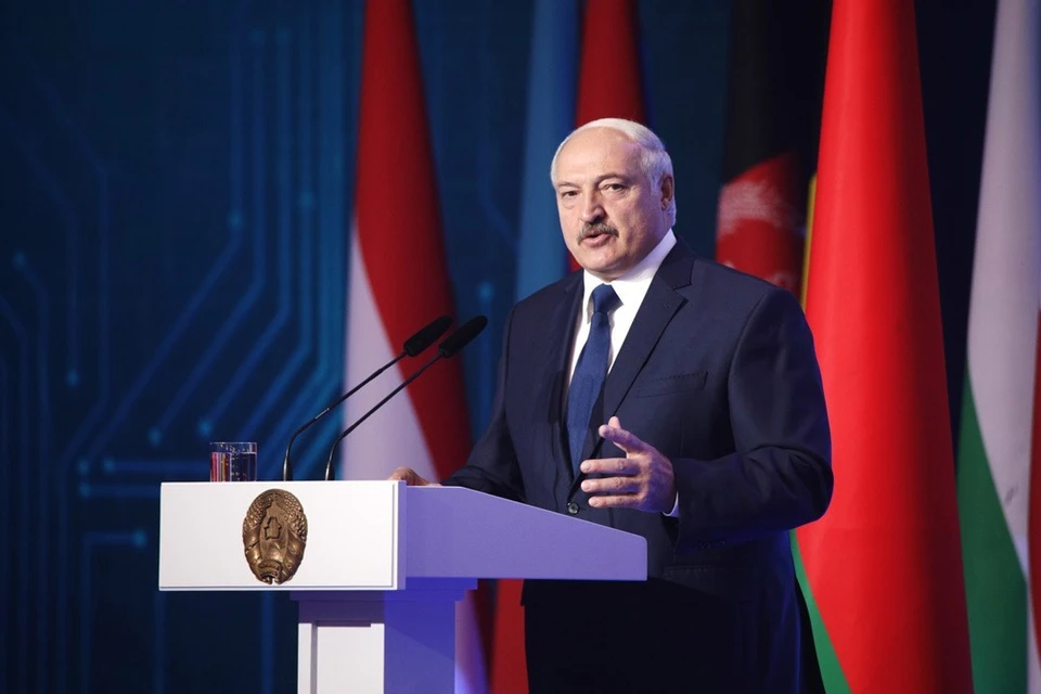 Александр Лукашенко призвал белорусов не забывать белорусский язык