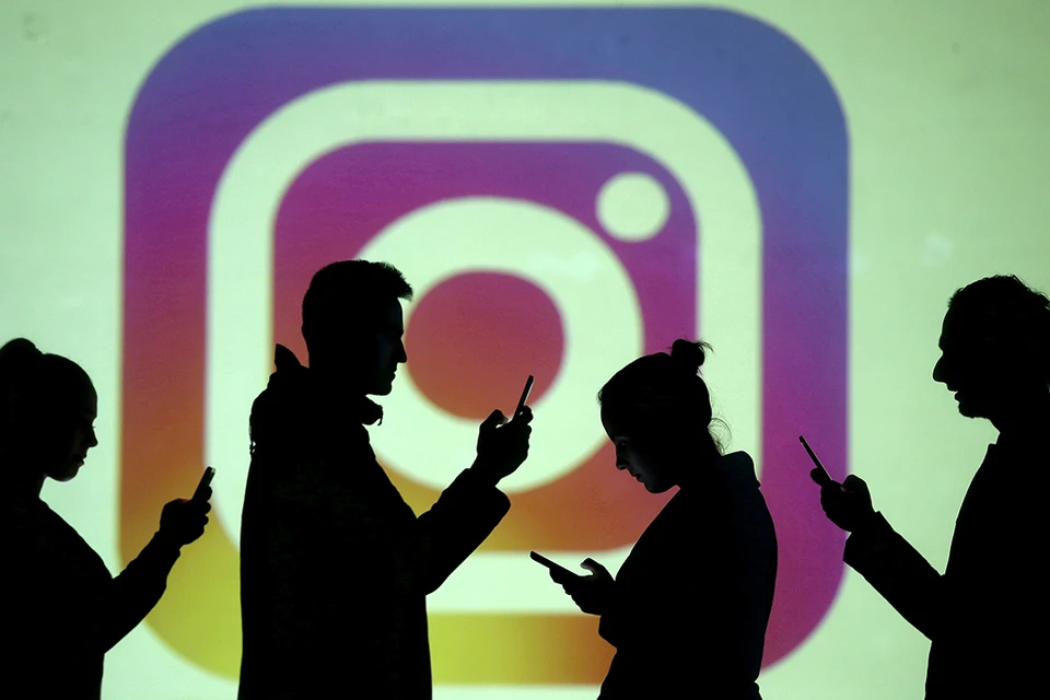 Роскомнадзор потребовал немедленно удалить из Facebook, Instagram и WhatsApp объявления о вакансиях наркокурьеров.