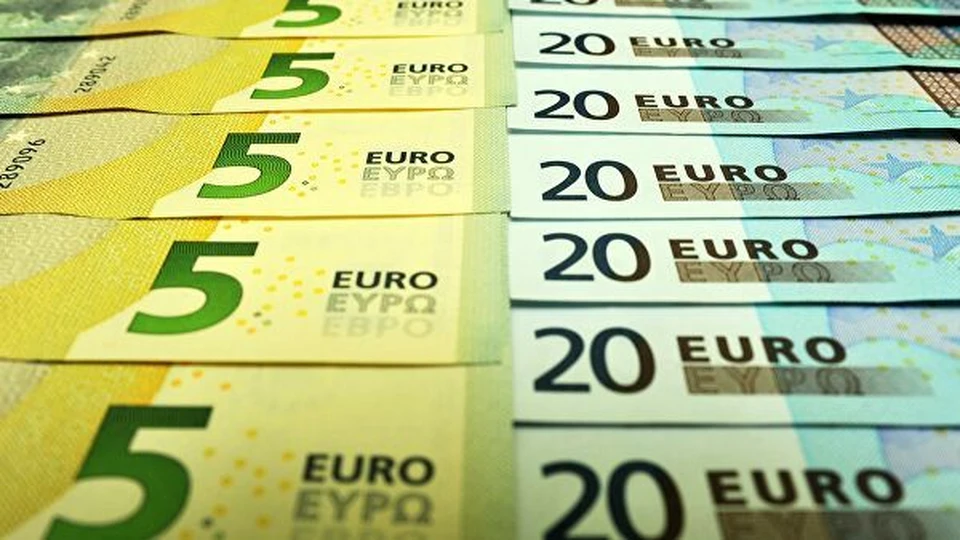 Курс евро падает. Фото: соцсети