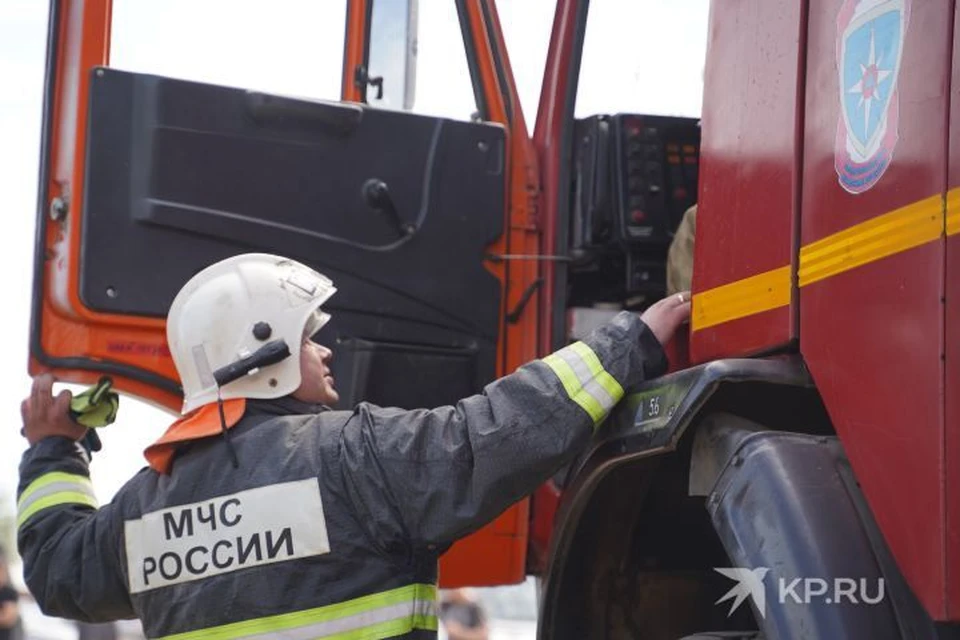 На место ЧП выезжали три пожарные машины.