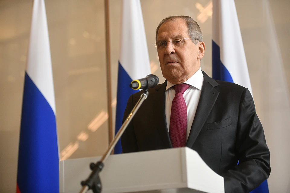 Лавров заявил, что Украина не готова вступить в НАТО и не принесет альянсу никакой пользы.