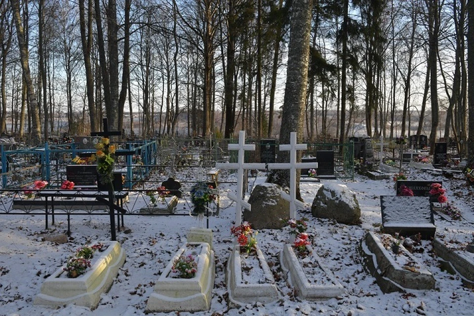 Услуги погребения выросли в цене почти на 540 рублей.