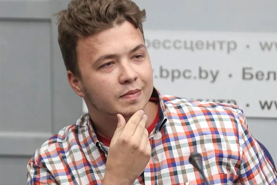 Роман Протасевич заявил, что подаст в суд на авиакомпанию Ryanair, с борта самолета которой его сняли в Минске в мае 2021 года.