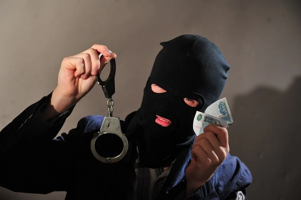 В Хабаровске молодой человек похитил и продал чужую игровую приставку