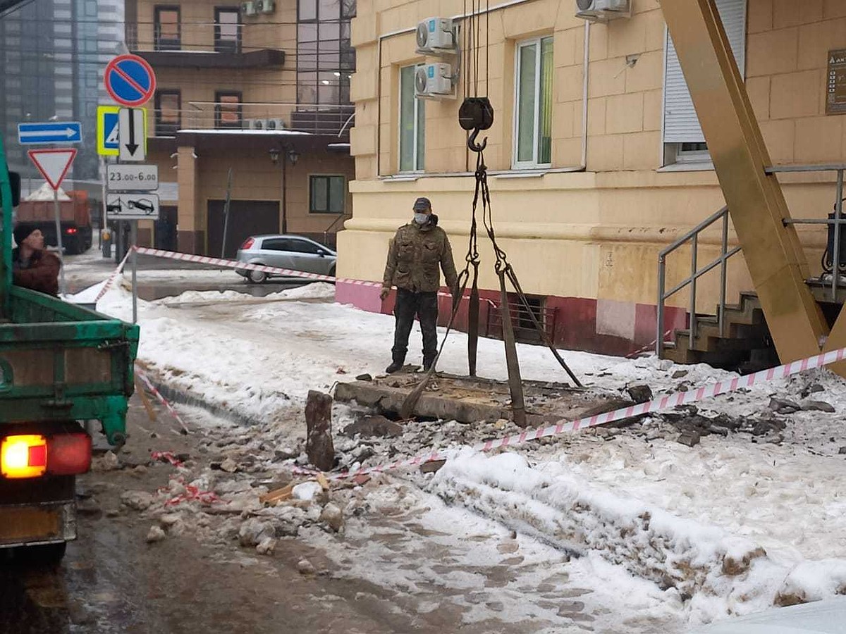 Воронежскому дому, с которого рухнул балкон, ждать капремонта не меньше  года - KP.RU