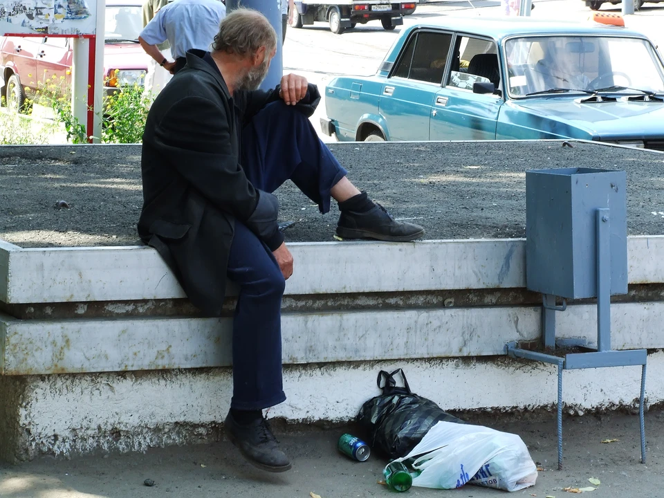 Обвиняемый вытолкнул мужчину на улицу через входную дверь, тот упал и ударился головой. Фото: архив КП в Ижевске