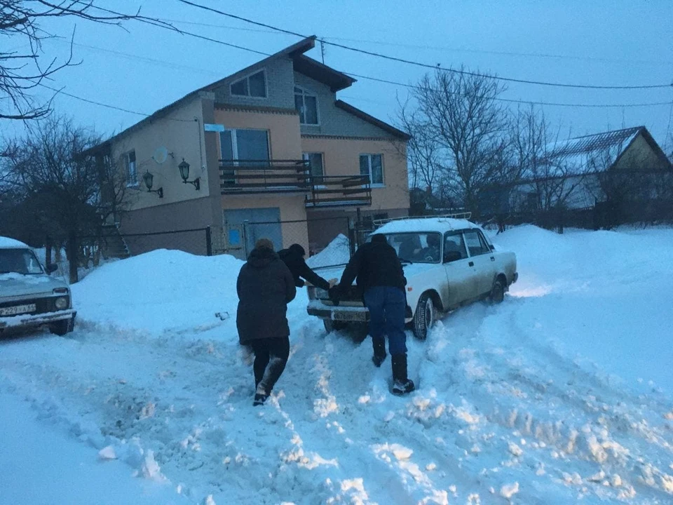 Снегопад снова застал коммунальщиков Саратова врасплох