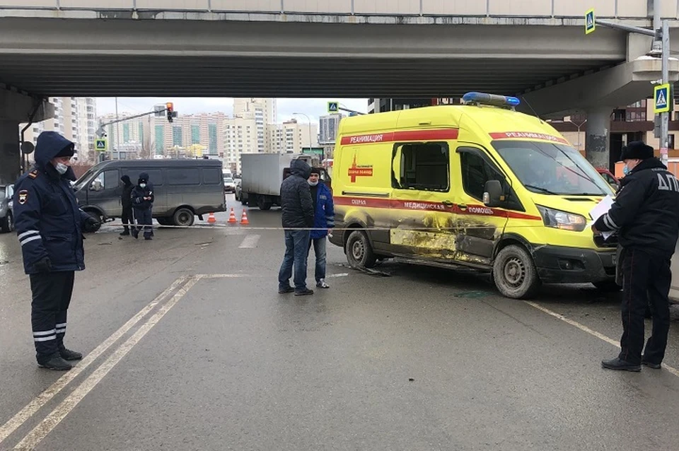 В общей сложности пострадали четыре человека. Фото: УГИБДД по Екатеринбургу