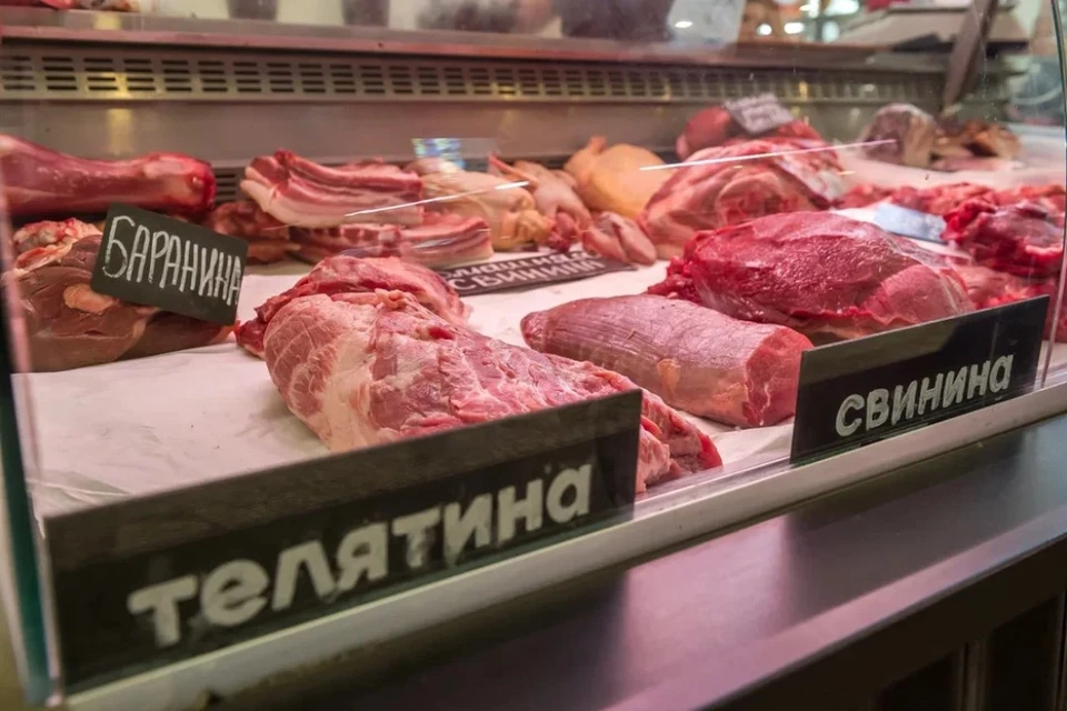 В Петербурге Роспотребнадзор выявил более 4 тысяч небезопасного мяса за 2022 год