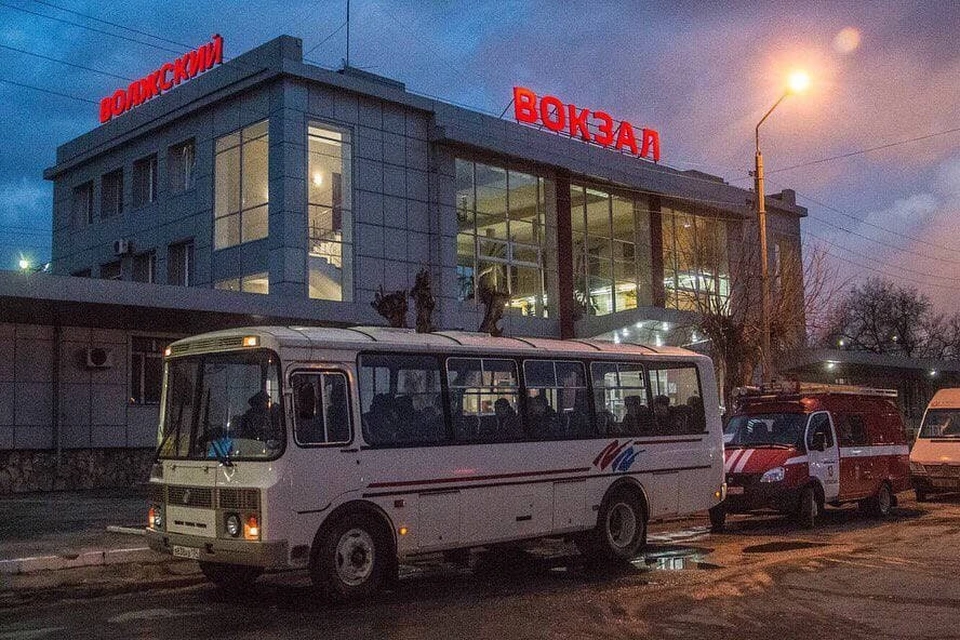 Единственный поезд с беженцами прибыл на вокзал Волжского в воскресенье.