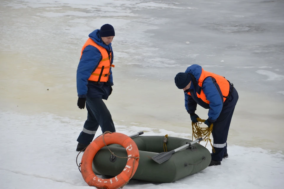 Спасатели патрулируют прибрежные зоны водоемов Фото: администрация Твери