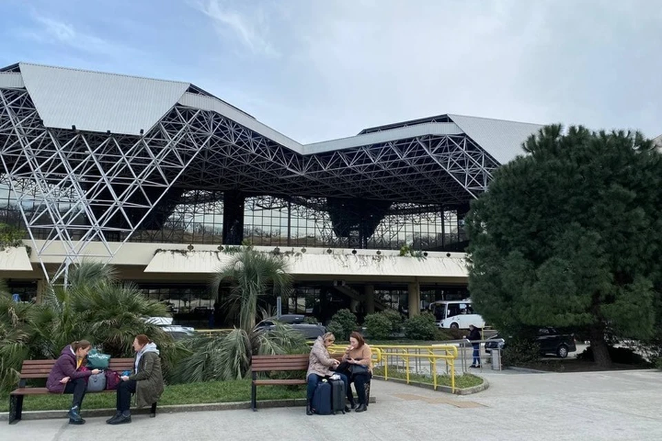 Аэропорт Сочи приметя на себя нагрузку закрытых авиагаваней
