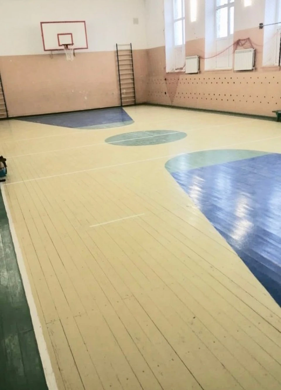 Под Астраханью в школе отремонтируют спортзал