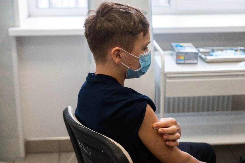 В Ярославской области продолжается вакцинация от коронавируса подростков