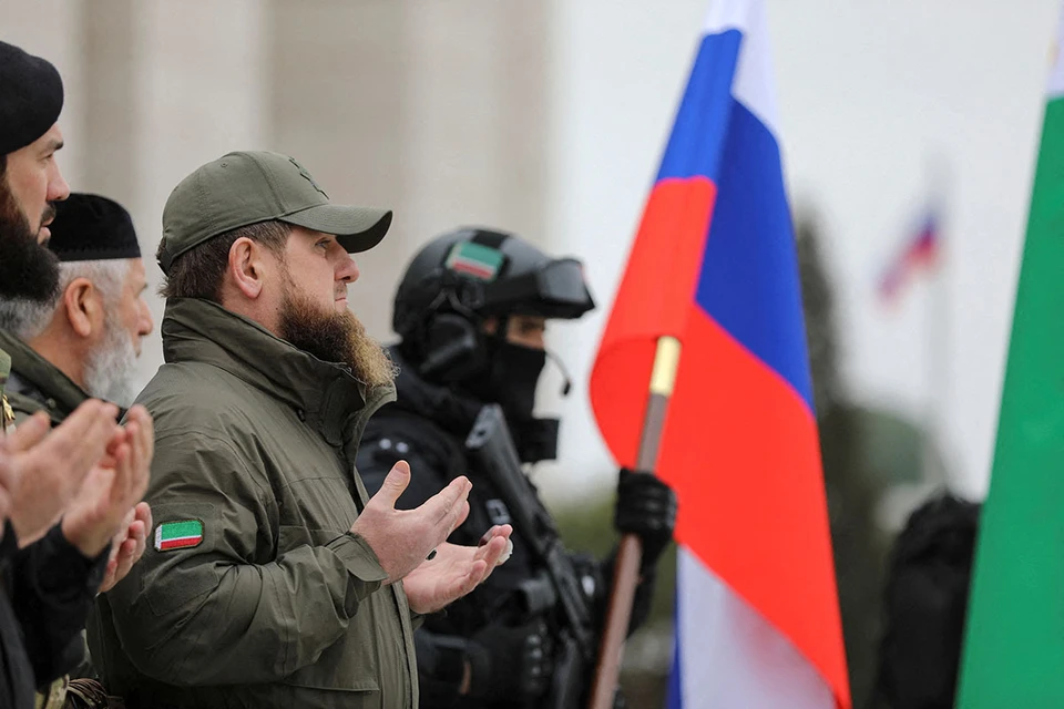 В Чеченской республике уже более 12 тысяч мужчин изъявили желание воевать с украинскими националистами.