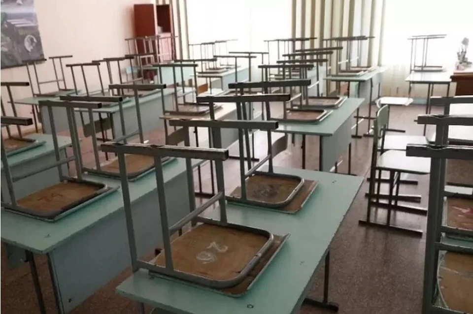Полностью закрытых школ на карантин из-за коронавируса в регионе нет