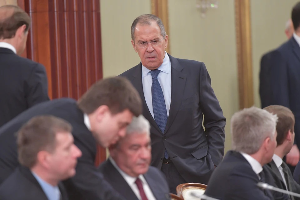 Лавров: Россия продолжит развиваться даже в случае решения Запада опустить железный занавес