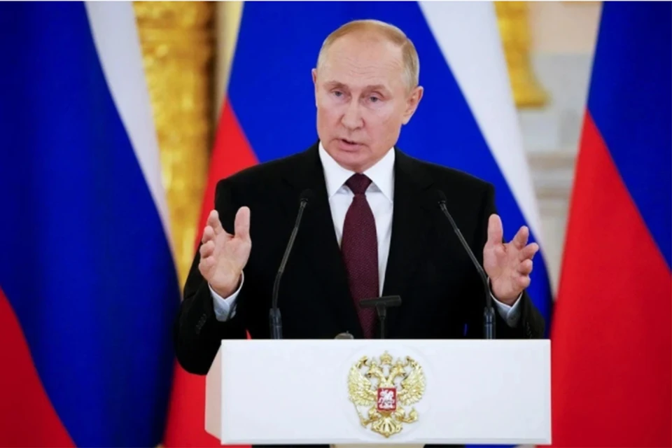 Путин рассказал о планах по увеличению внутренних авиаперевозок и развитию самолетостроения.