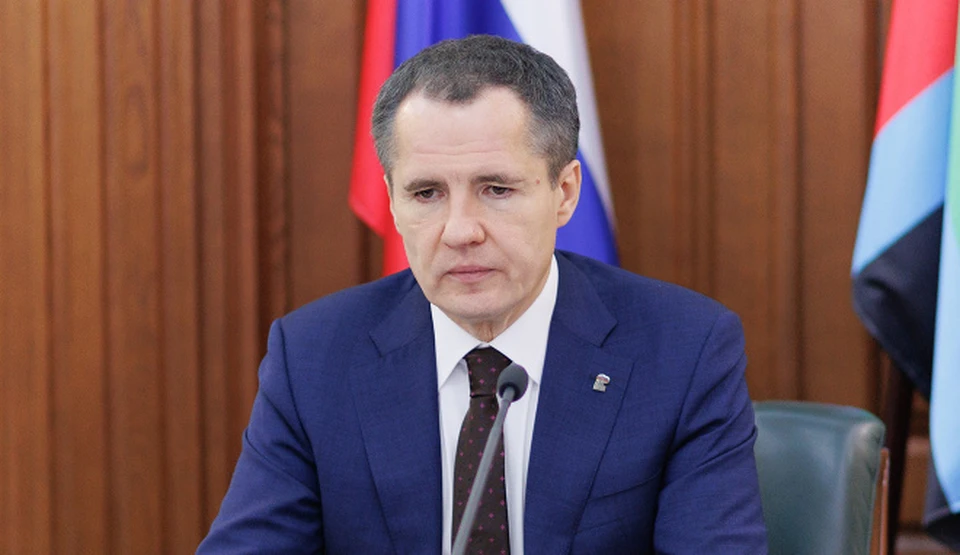 Губернатор пообещал в ближайшее время опубликовать список участков, которые отремонтируют на федеральные деньги.