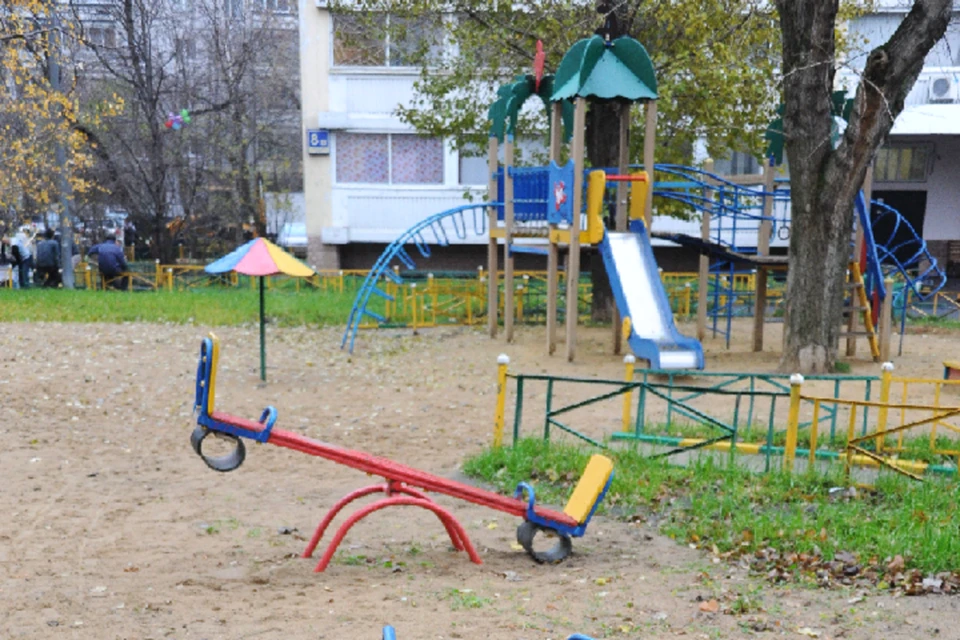 С самого утра украинские войска нещадно обстреливают жилой сектор и важные объекты жизнеобеспечения Республики