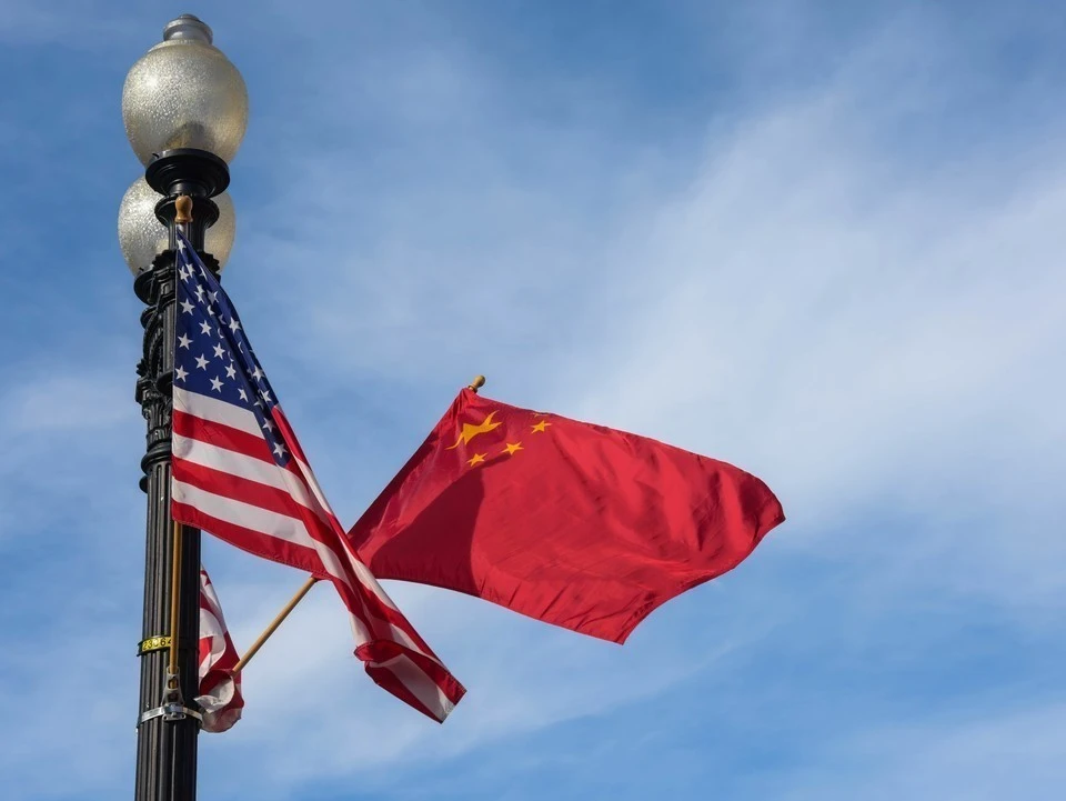 Китайский лидер Си Цзиньпин призвал Соединенные Штаты отказаться от менталитета "холодной войны" и блокового противостояни