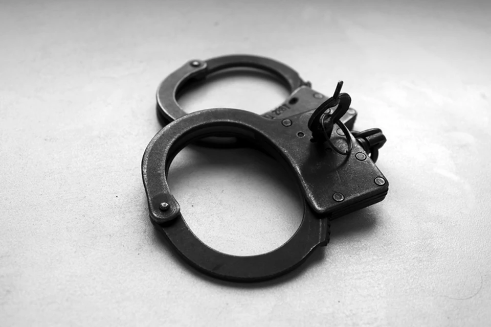 В Шелехове сосед-домушник выкрал технику, пока хозяин квартиры был в отъезде