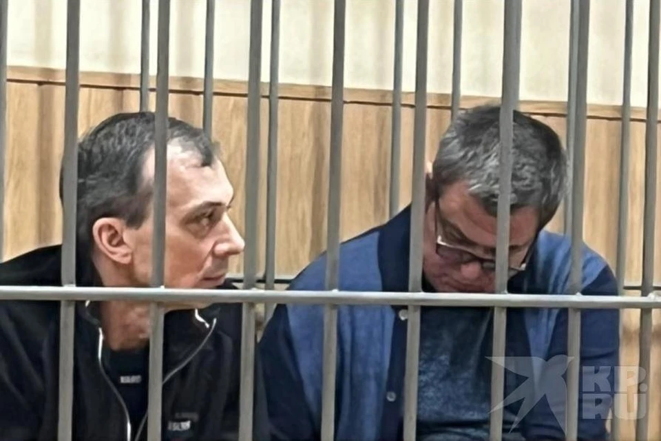 Прокуратура обжаловала оправдательный вердикт по делу Александра Рогачева (справа).