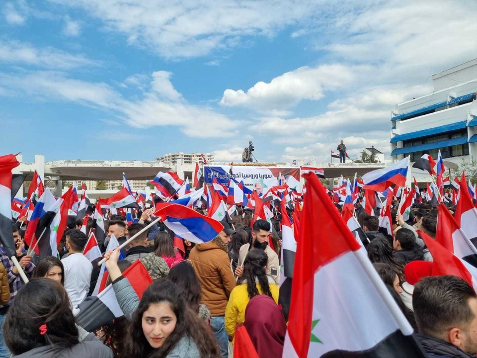 Более 7 тысяч студентов вузов Сирии вышли на акцию в поддержку российской спецоперации на Украине