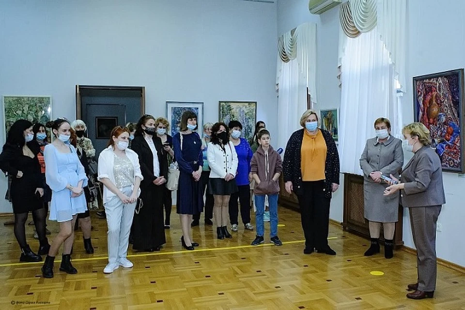 Выставку организовали преподаватели детской художественной школы № 3. Фото: пресс-служба администрации Сочи.
