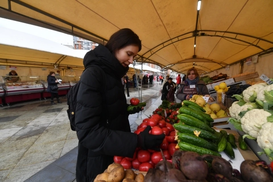Власти Томской области планируют продолжать организацию ярмарок на областном рынке.