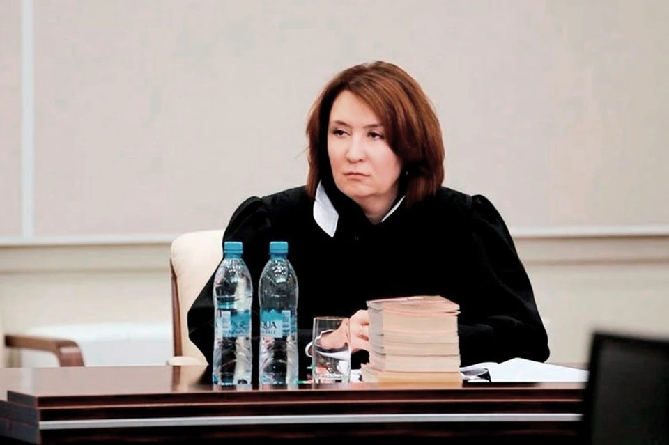 Елена Хахалева надеется отстоять свое имя в Верховном суде.