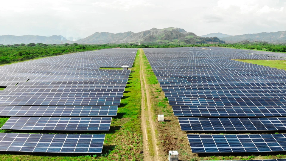 Если все получится, то на Иссык-Куле появятся солнечные батареи, как, например, в Гондурасе, где работает испанская «EcoEner».