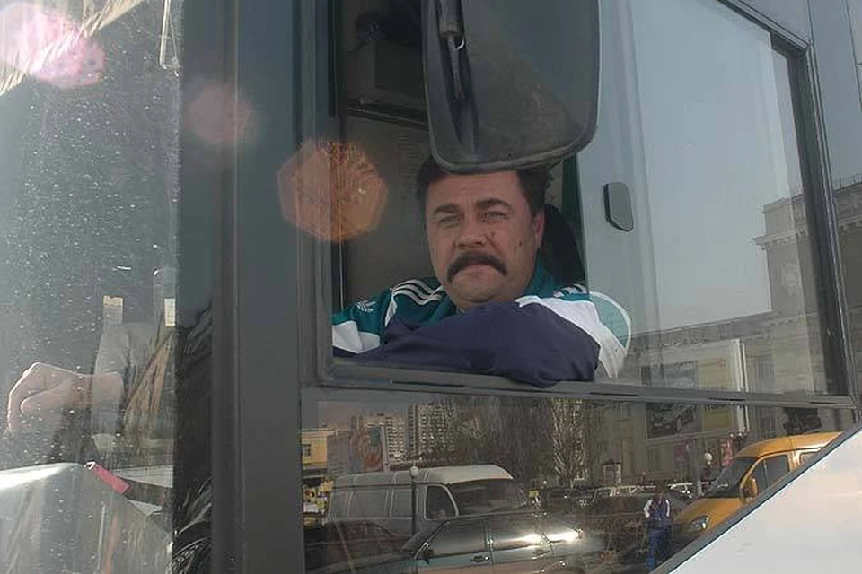 Автобусы повезли волгоградцев на дачи.